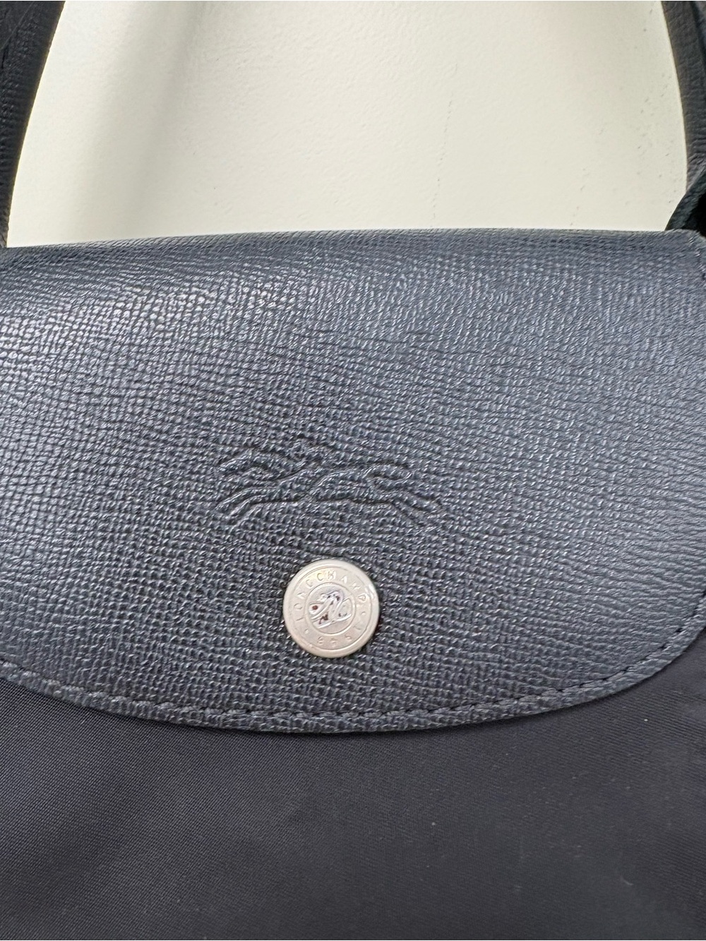 Longchamp Le Pliage Néo Medium Satchel Tote Bag - Black (Discontinued) - Picture 2 of 12